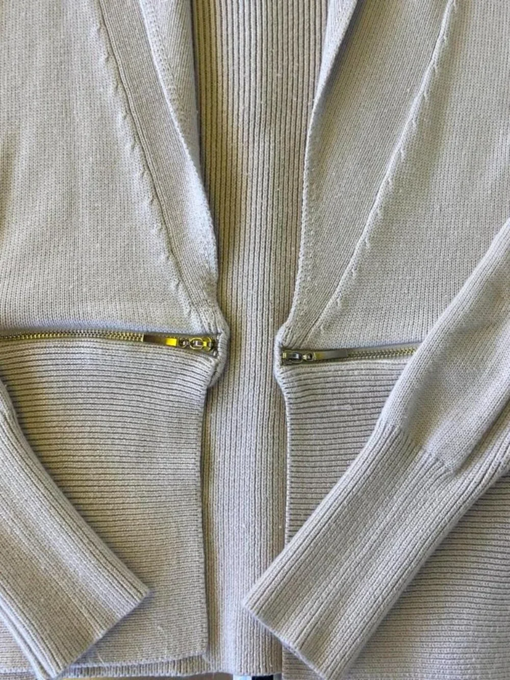 Carmen Marc Valvo Women's Cream Cardigan